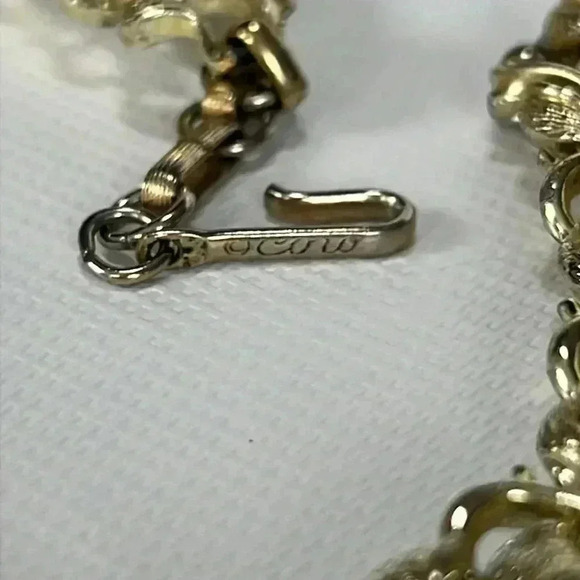 Vintage signed Coro Parure Necklace Bracelet Set rare collectible - Picture 5 of 9